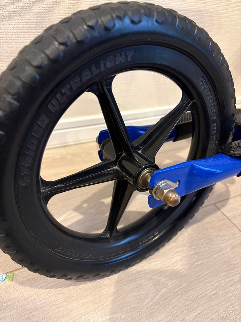 STRIDER バランスバイク ブルー　12インチ　ストライダースポーツモデル