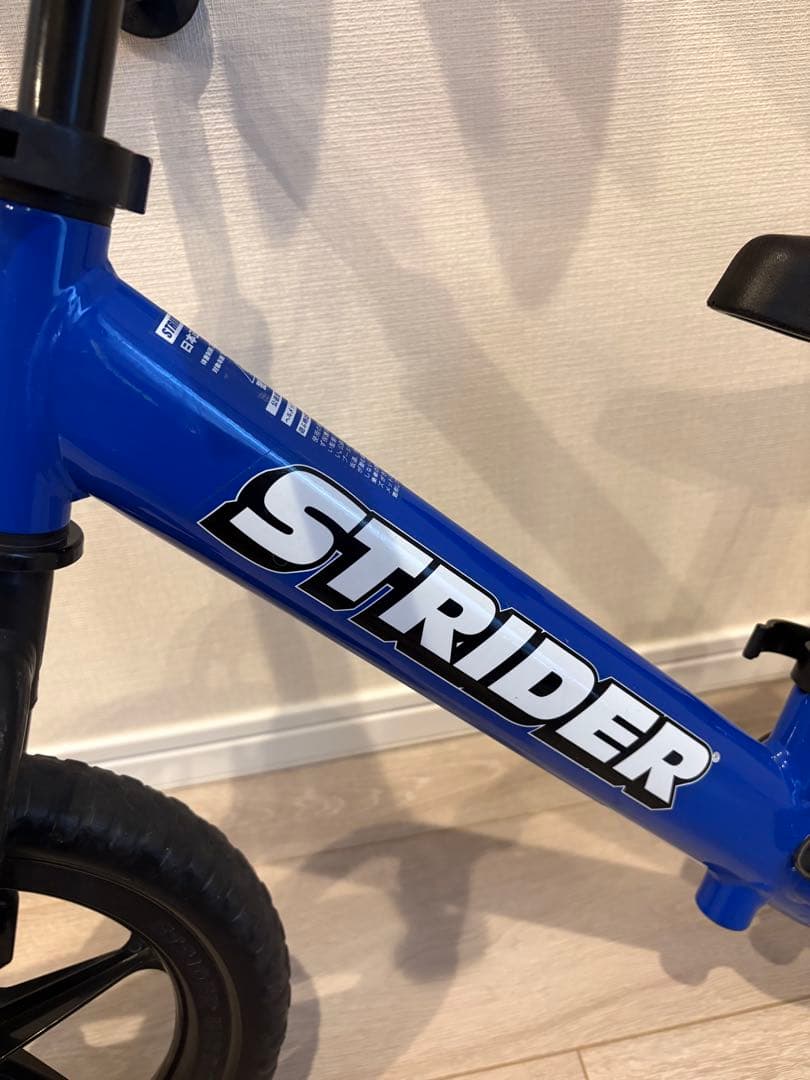 STRIDER バランスバイク ブルー　12インチ　ストライダースポーツモデル