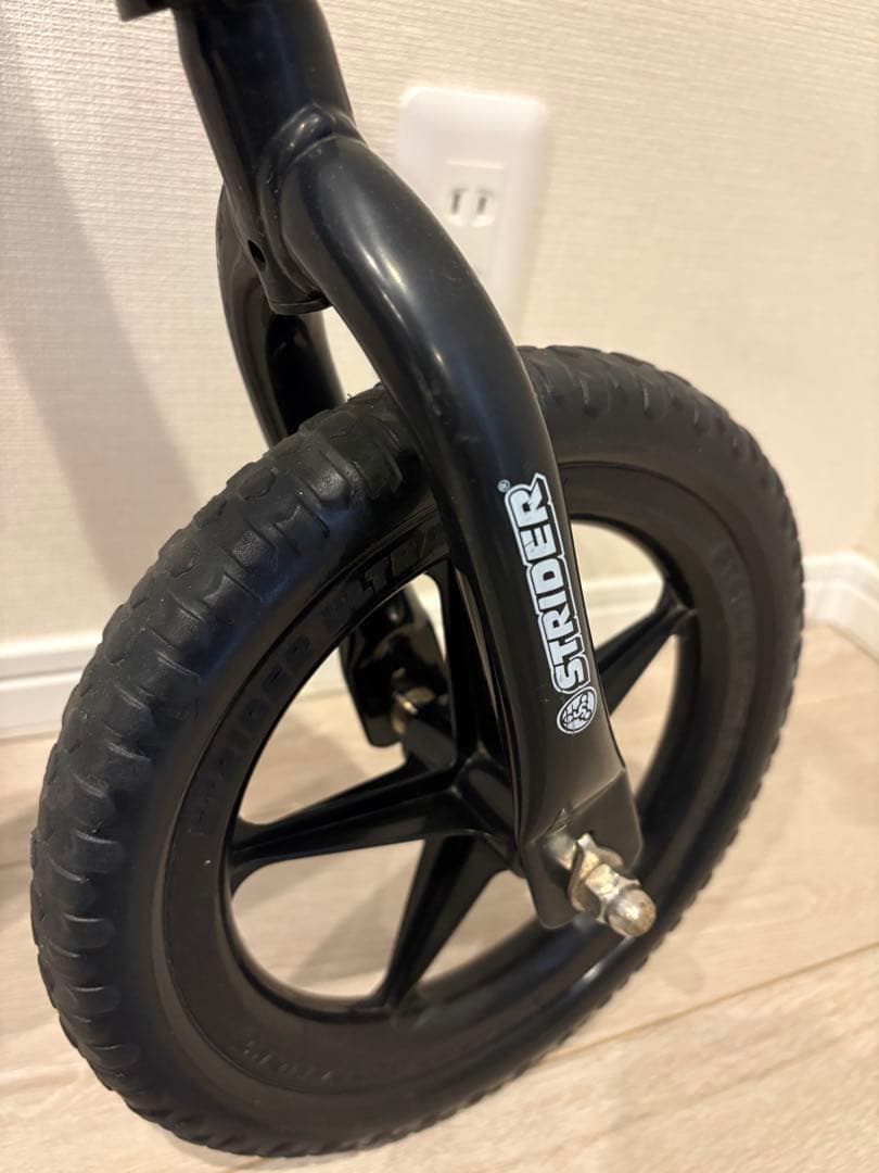 STRIDER バランスバイク ブルー　12インチ　ストライダースポーツモデル
