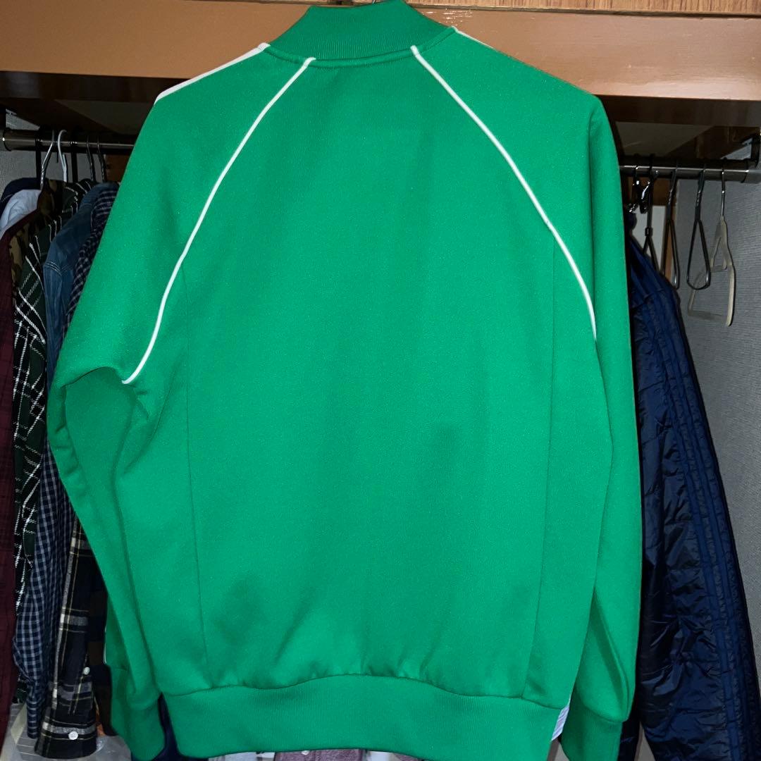 adidasアディカラークラシックスSSTトラックジャケット カレッジグリーン