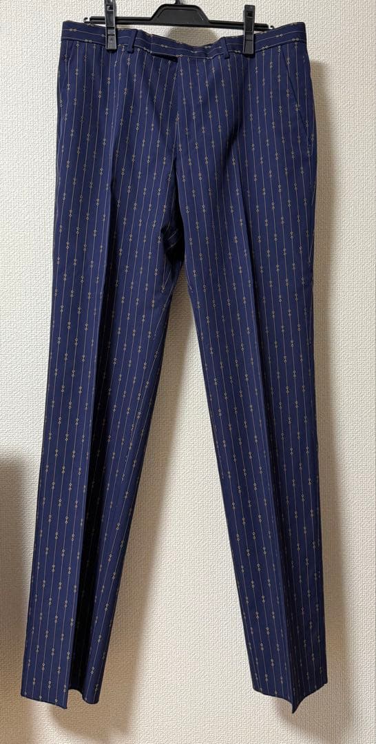 GUCCI ネイビー ホースビットモチーフスーツ　50