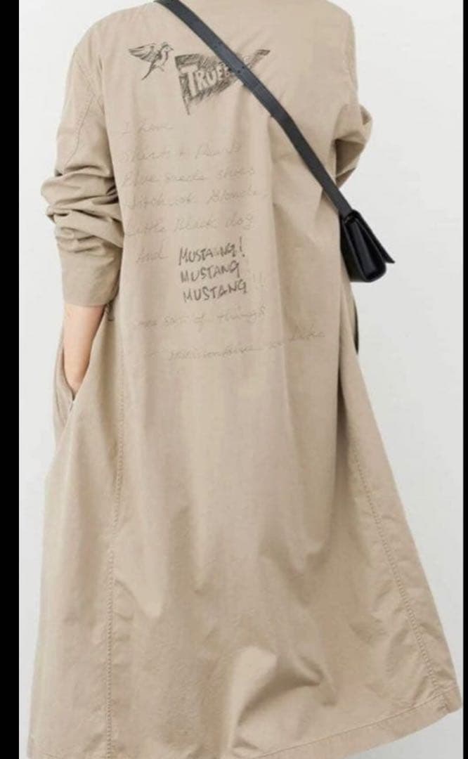 MADISONBLUE CRAFFITI COAT マディソンブルー　トレンチ