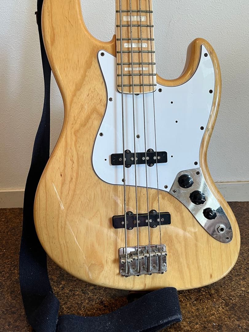 今だけ値下げ【Fender Japan】ジャズベースJB75
