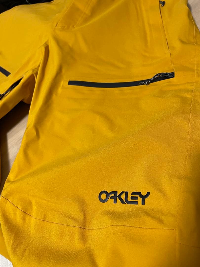 新品タグ付　OAKLEY スノーボード スキー パンツ イエロー　オークリー