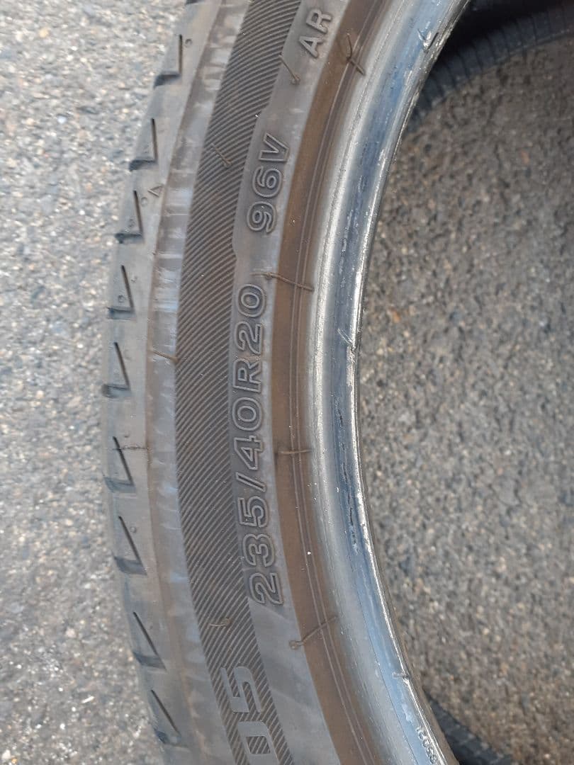 23年　ブリヂストン　トランザ　235/40R20インチ　2本