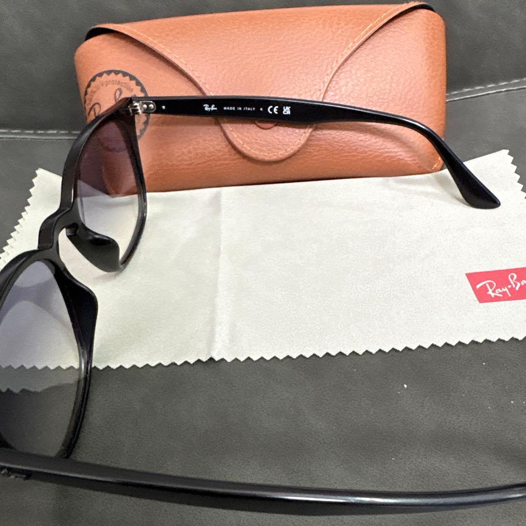 本日限定価格！Ray-Ban RB4258F 601/19 ブルーグラデーション