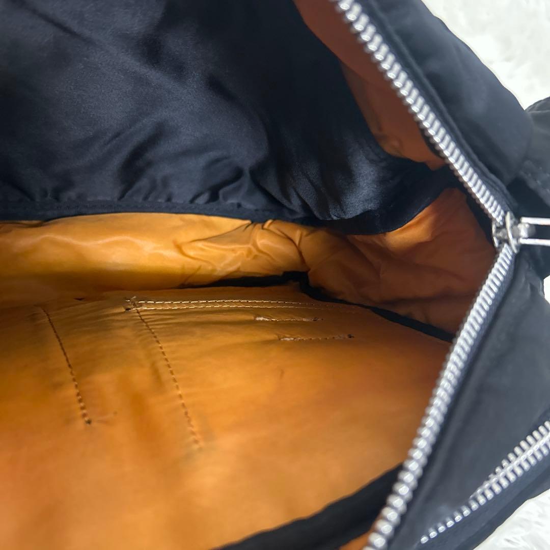 【美品】PORTER タンカー 2層式 ショルダーバッグ 黒