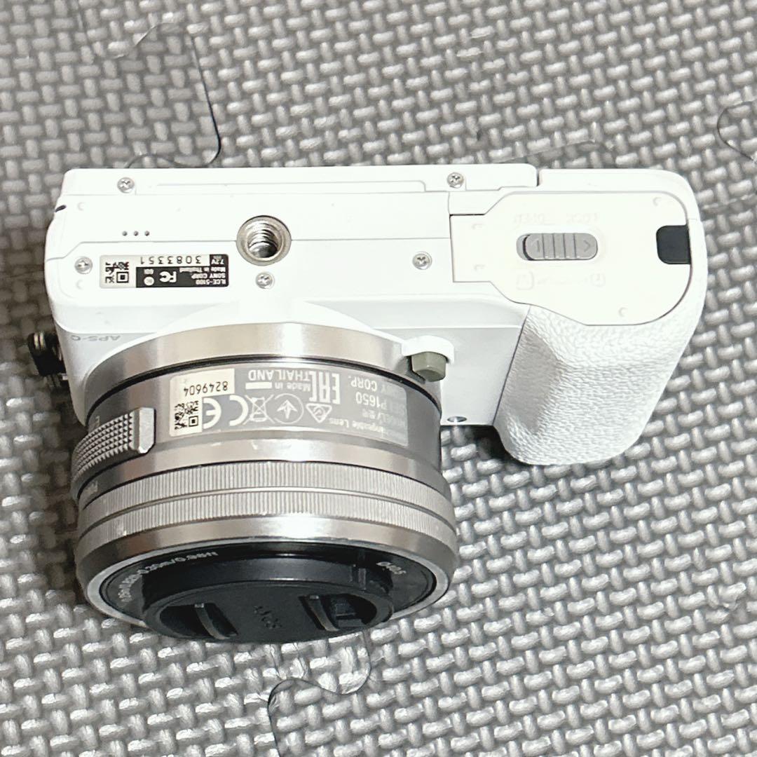SONY α5100ミラーレス一眼　カメラパワーズームレンズ