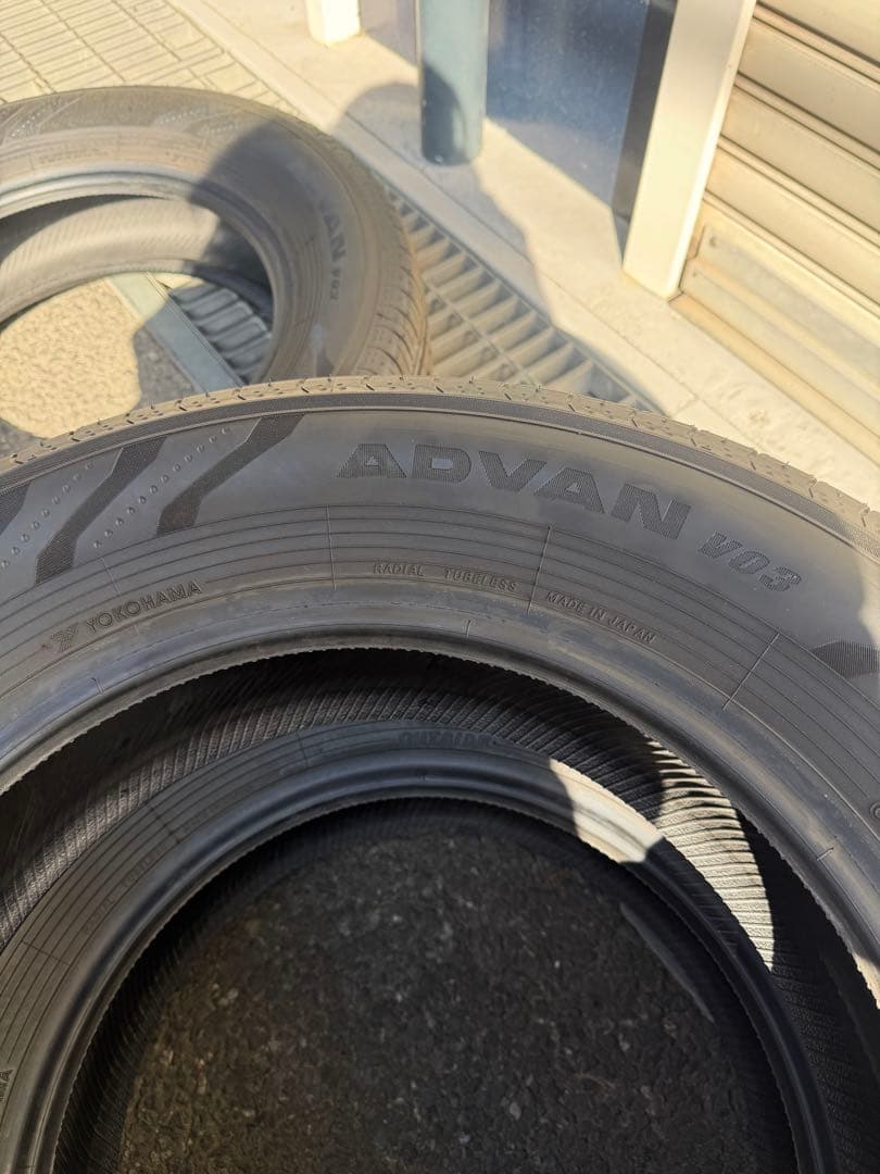 新車外し 40アルファードZ純正タイヤ 225/65R17