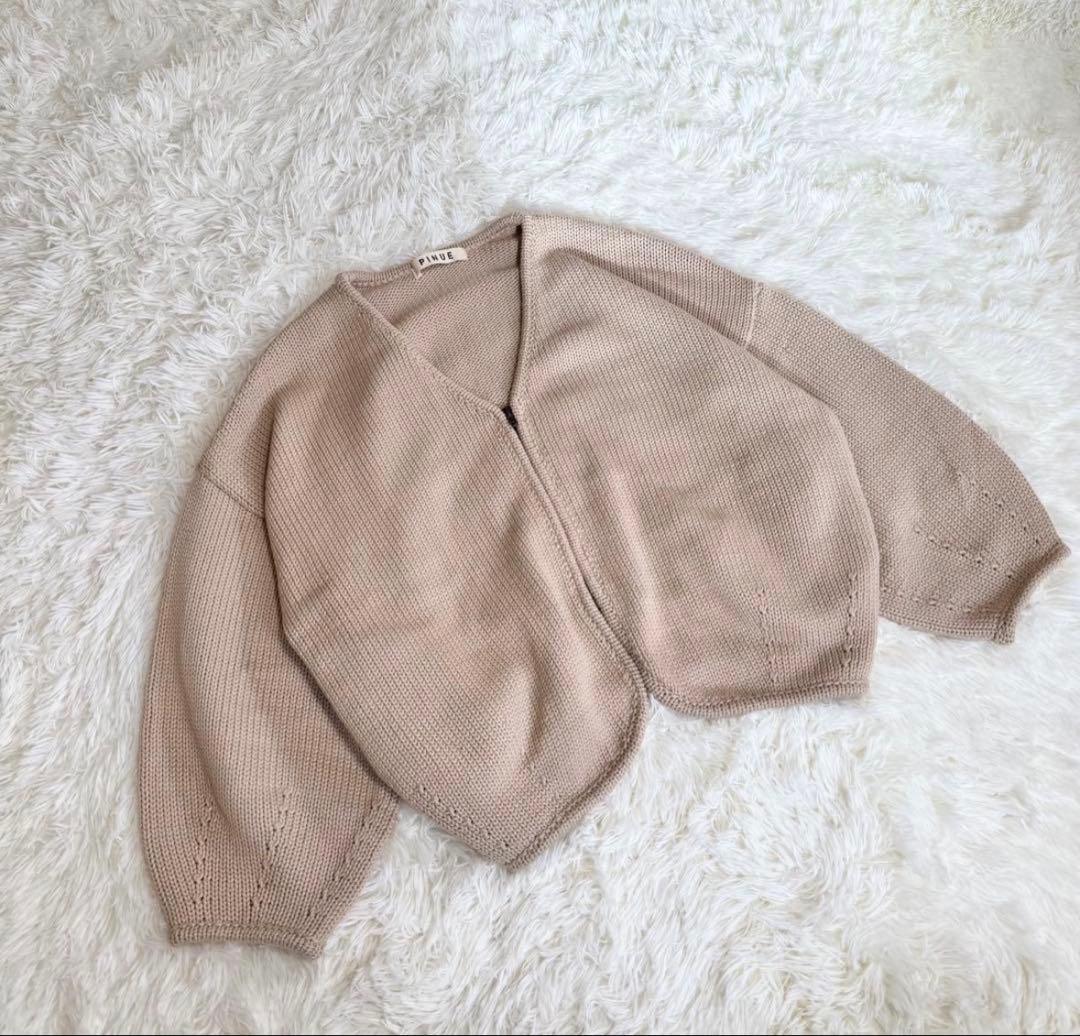 【未使用級】PINUE ハンドステッチニットキャミ＆カーデセット BEIGE