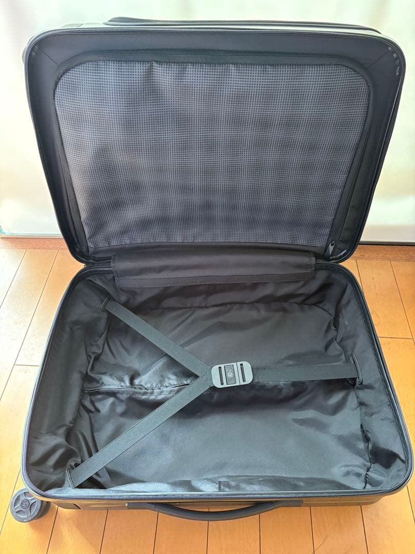 Samsonite サムソナイト スーツケース　INOVA 機内持込可能　41L