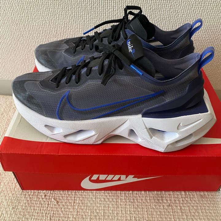 ナイキ　ズームビスタグラインド　Nike zoom vista grind