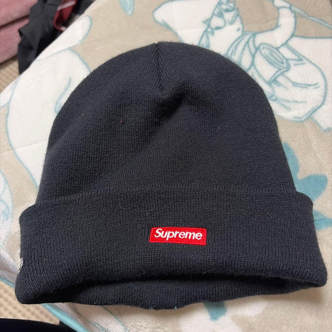 Supreme 25aw Sロゴ ビーニー