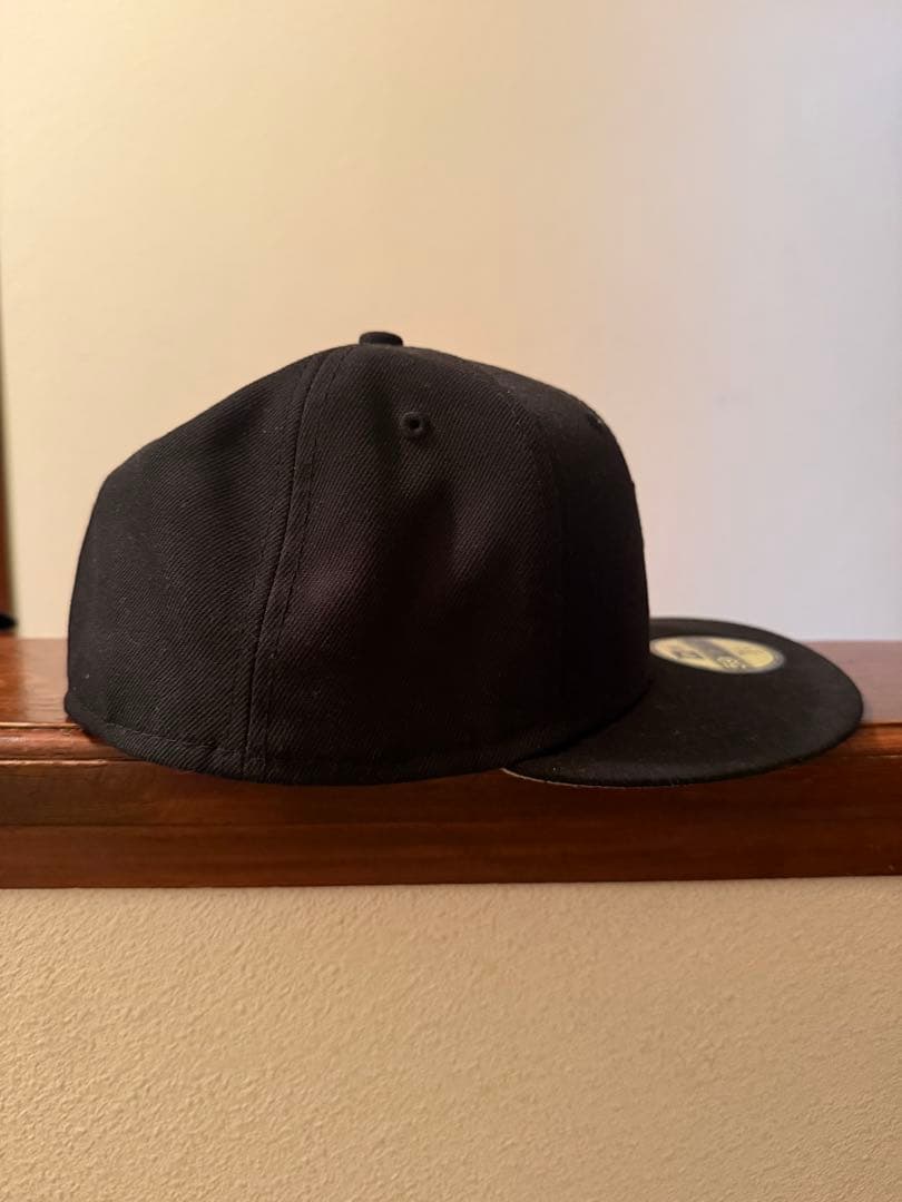 supreme New Era ツノSロゴ キャップ 黒 8/5
