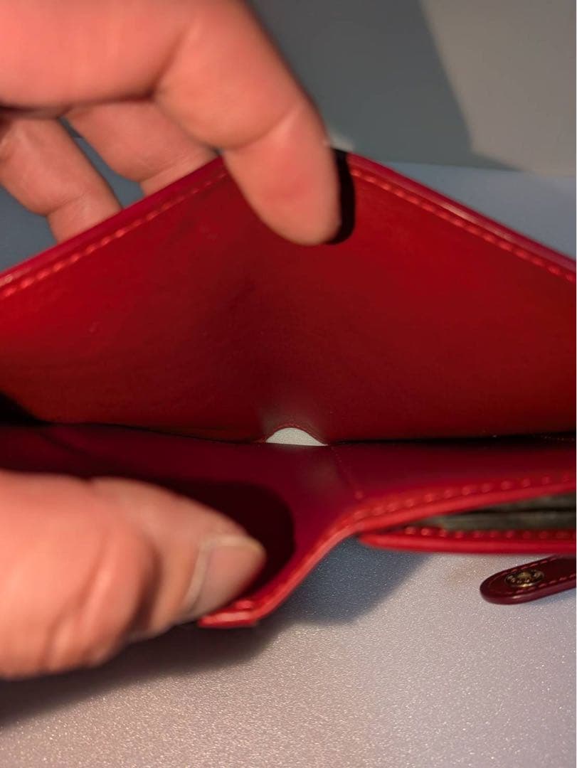 LOUIS VUITTON 二つ折り財布　ヴェルニ