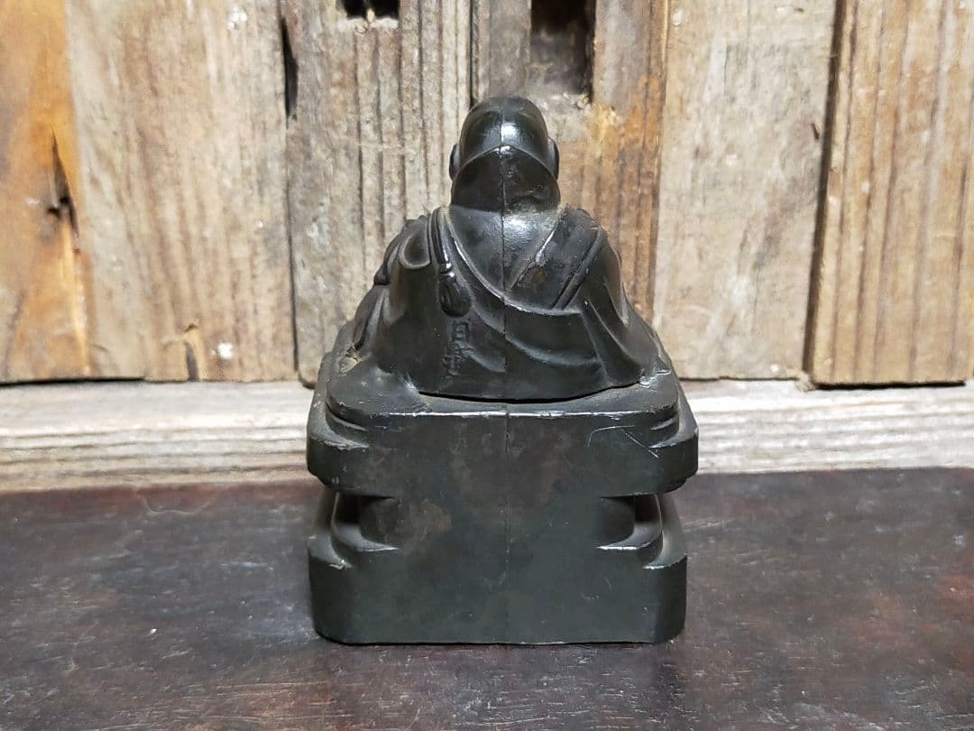 ♥小さな　日蓮上人　座像　金属製　日蓮　仏壇　仏具　仏像　骨董　古玩　レトロ