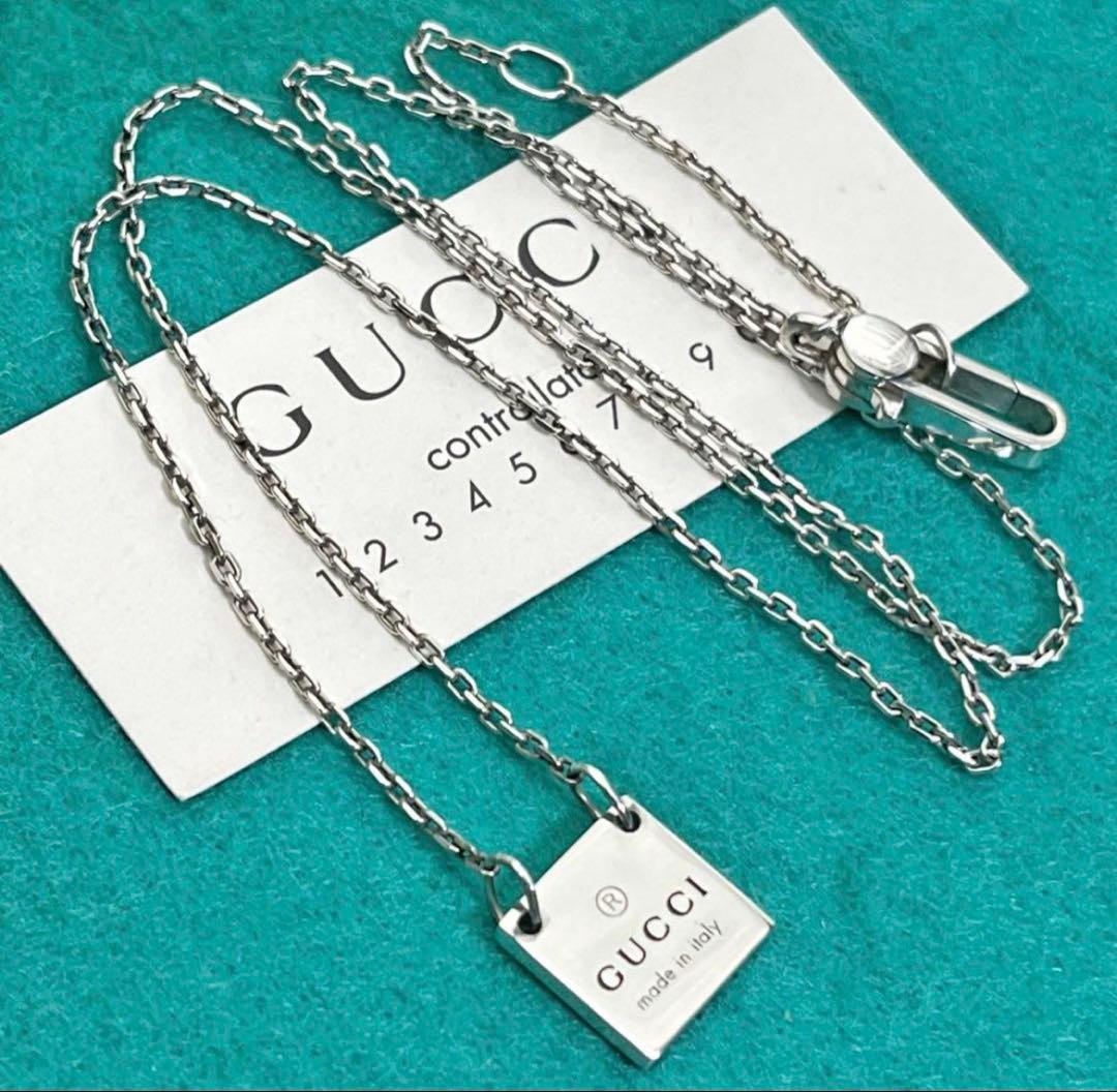 美品　GUCCI スクエアプレートネックレスS