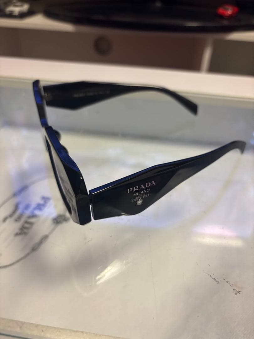 PRADA ブラック サングラス オクタゴナル