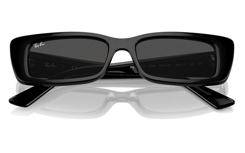 Ray Ban　ブラック スクエアサングラス