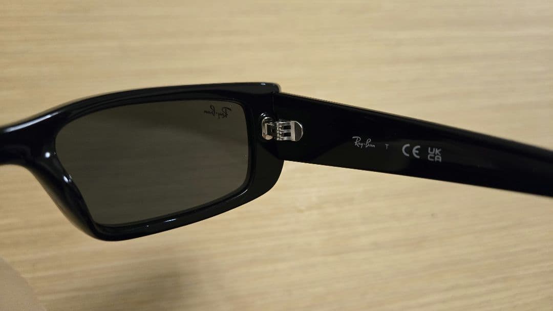 Ray Ban　ブラック スクエアサングラス