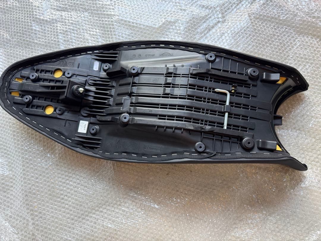 タイガースポーツ660 デュアルローシート A9700886 純正品