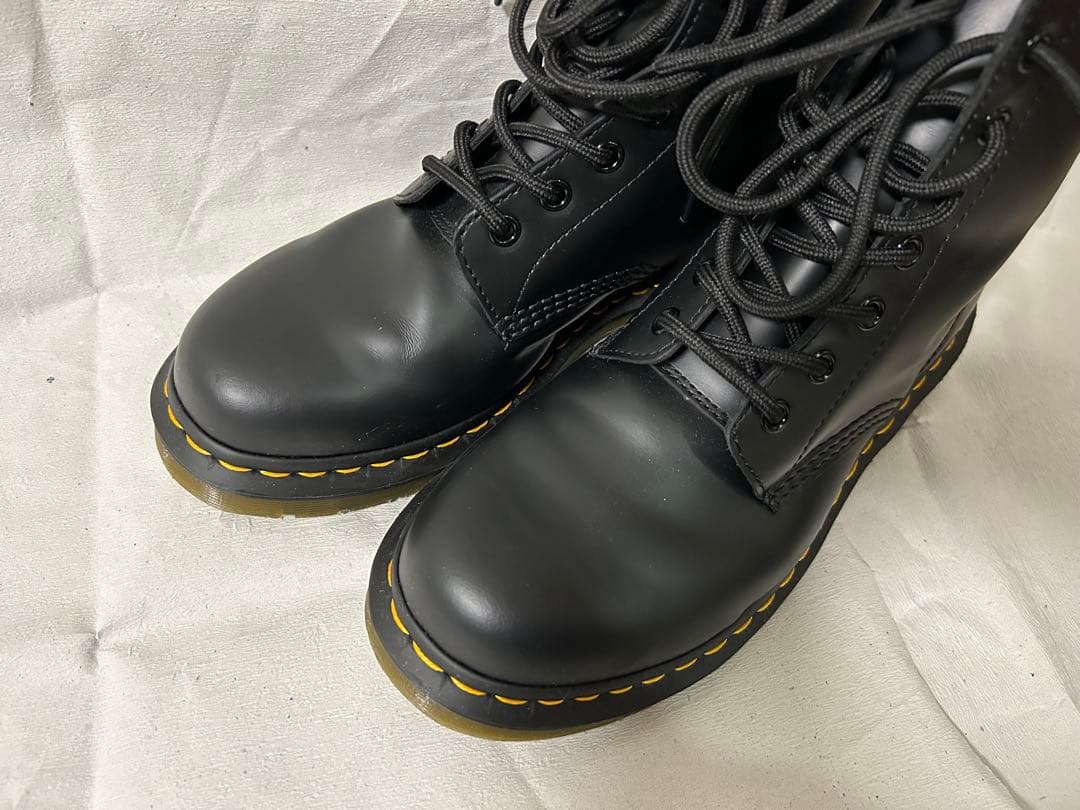 【美品】Dr. Martens ブラックハイカットブーツ