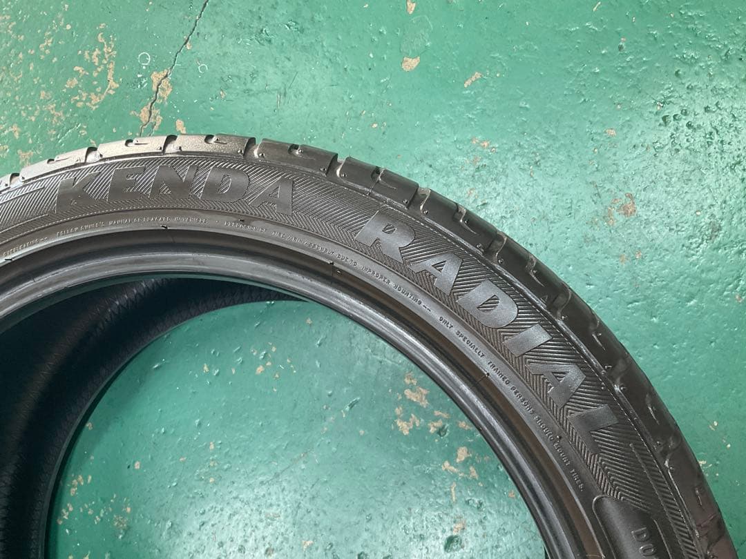 【送料込み】2022年製！ケンダ　245/40R18 中古2本セット