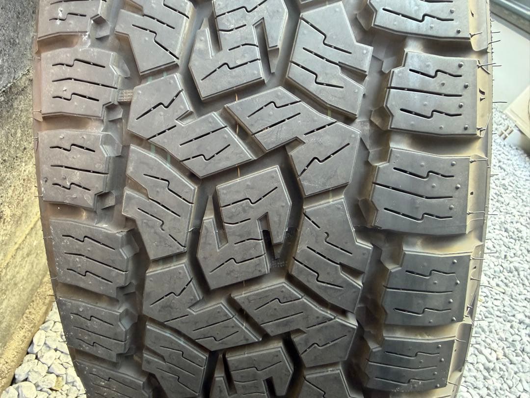 TOYO OPEN COUNTRY A/TIII 235/60R18 4本