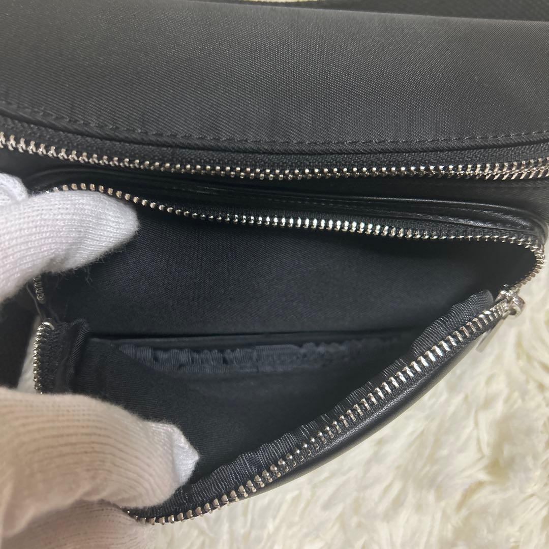 【極美品】A.P.C ボディバッグ　ショルダーバッグ