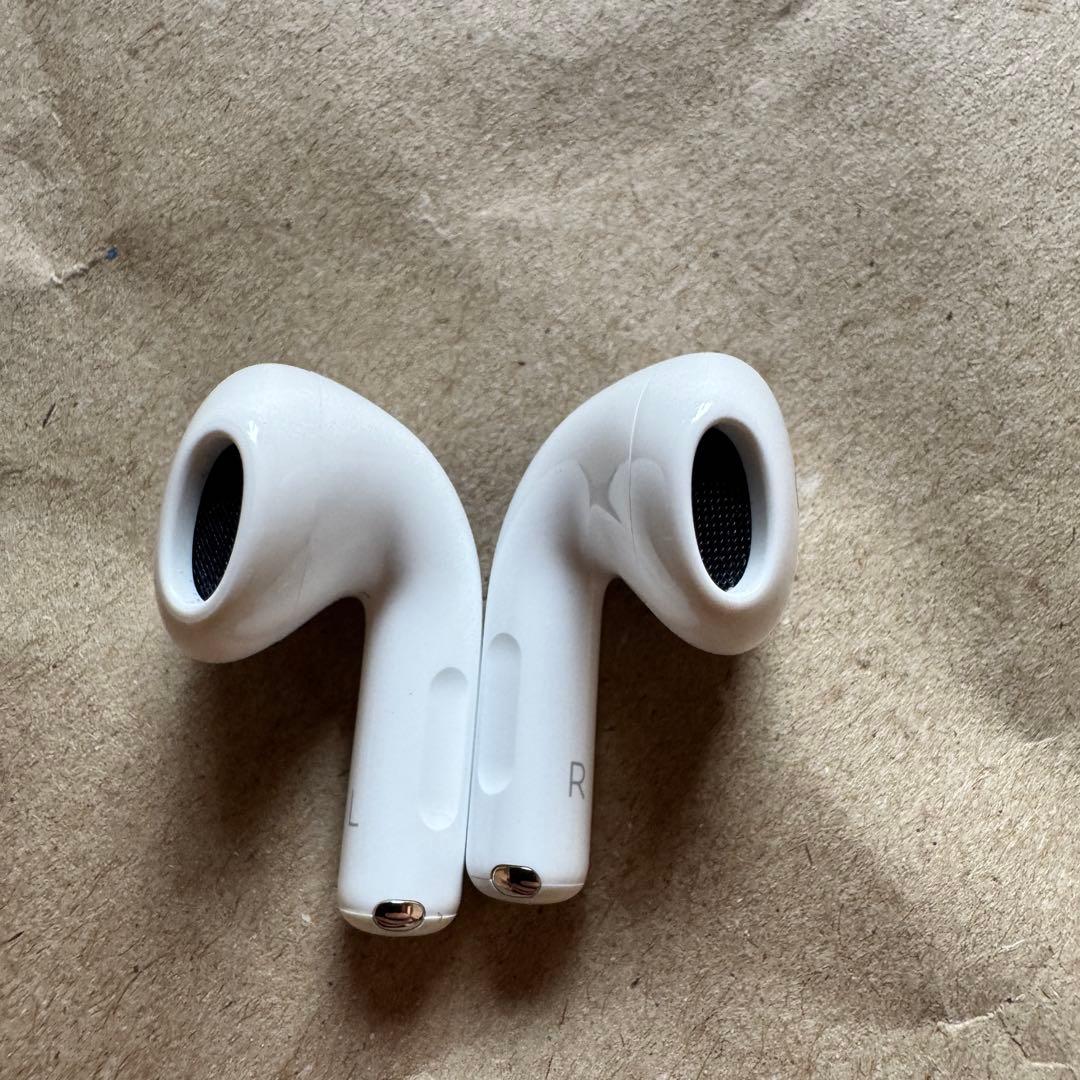 【保証期間内】Airpods 4(ANC)ノイズキャンセリング搭載