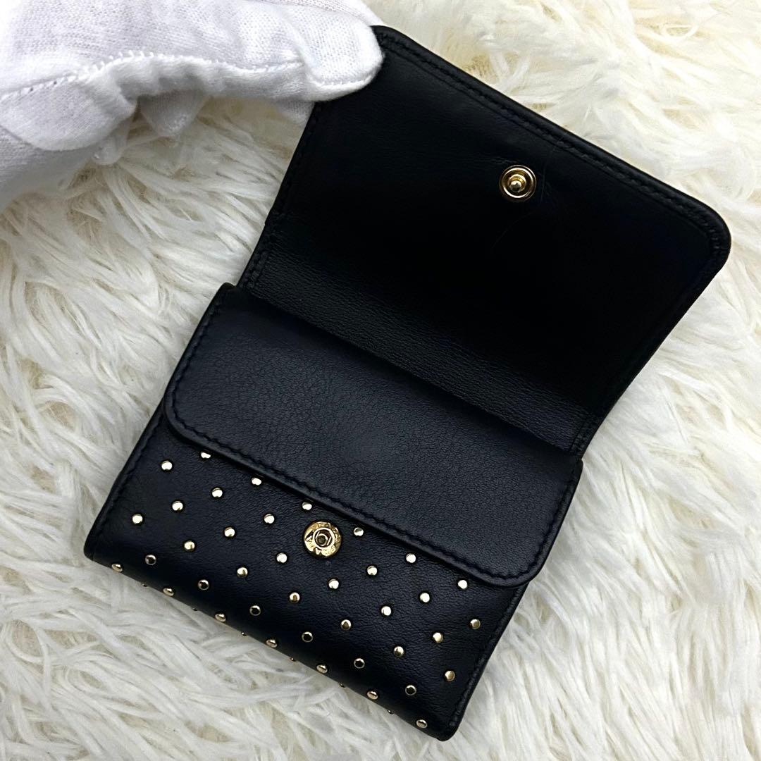 ［極美品］RFID内蔵 PRADA 三つ折り財布 スタッズ ブラック