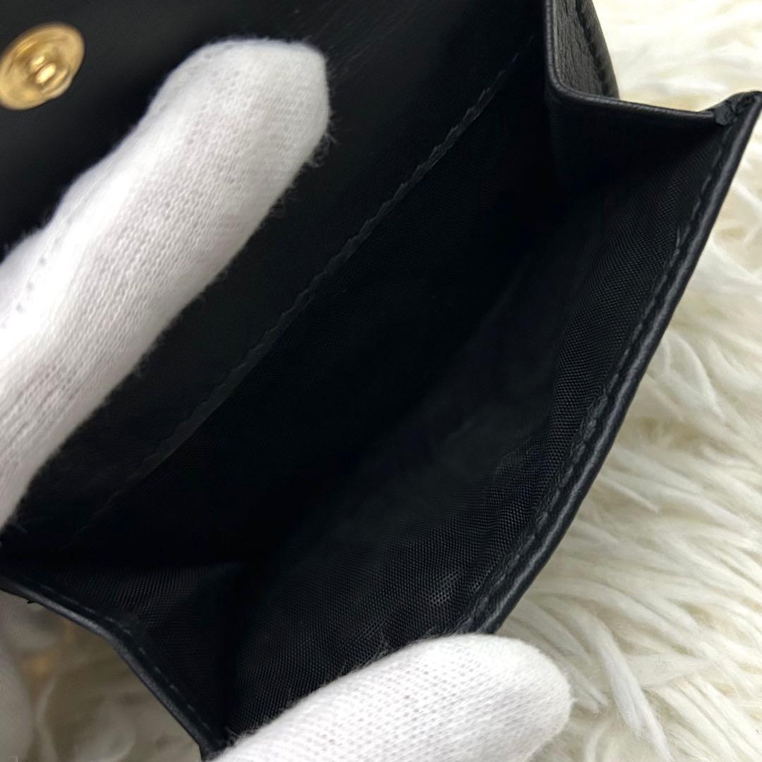 ［極美品］RFID内蔵 PRADA 三つ折り財布 スタッズ ブラック