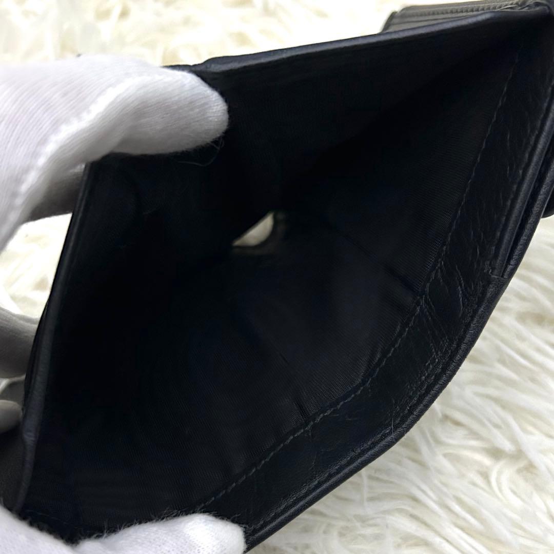 ［極美品］RFID内蔵 PRADA 三つ折り財布 スタッズ ブラック