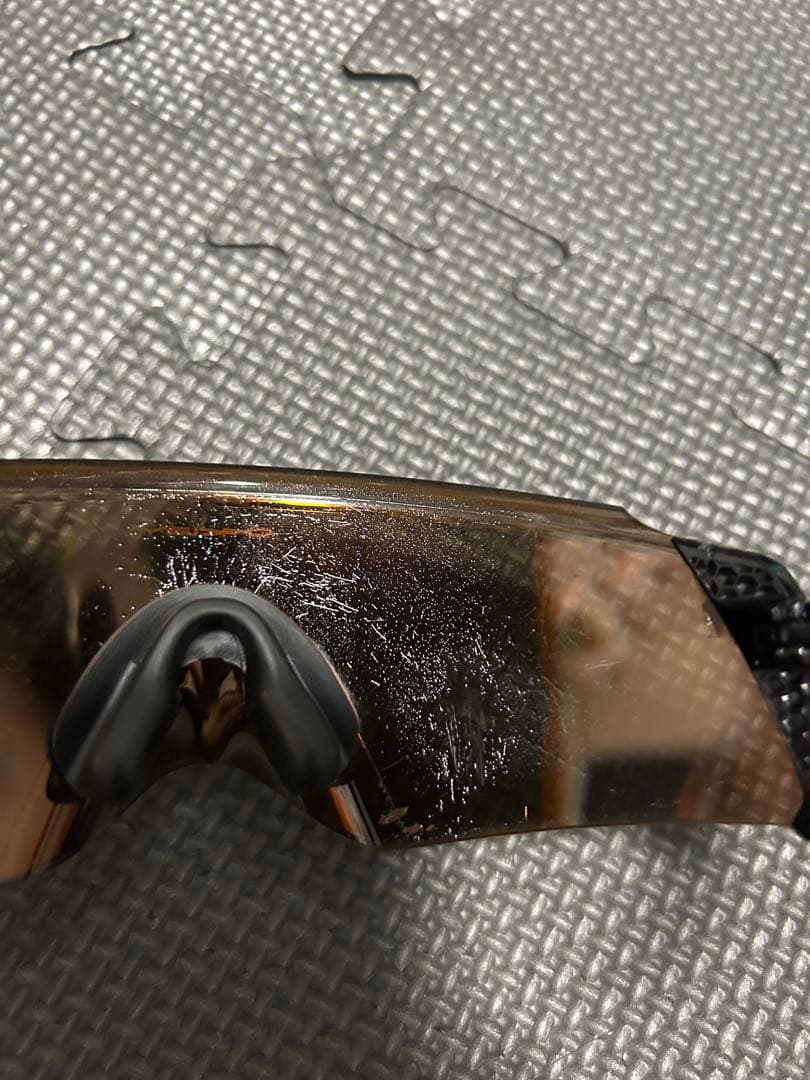 OAKLEYベロケイトサングラス(金）