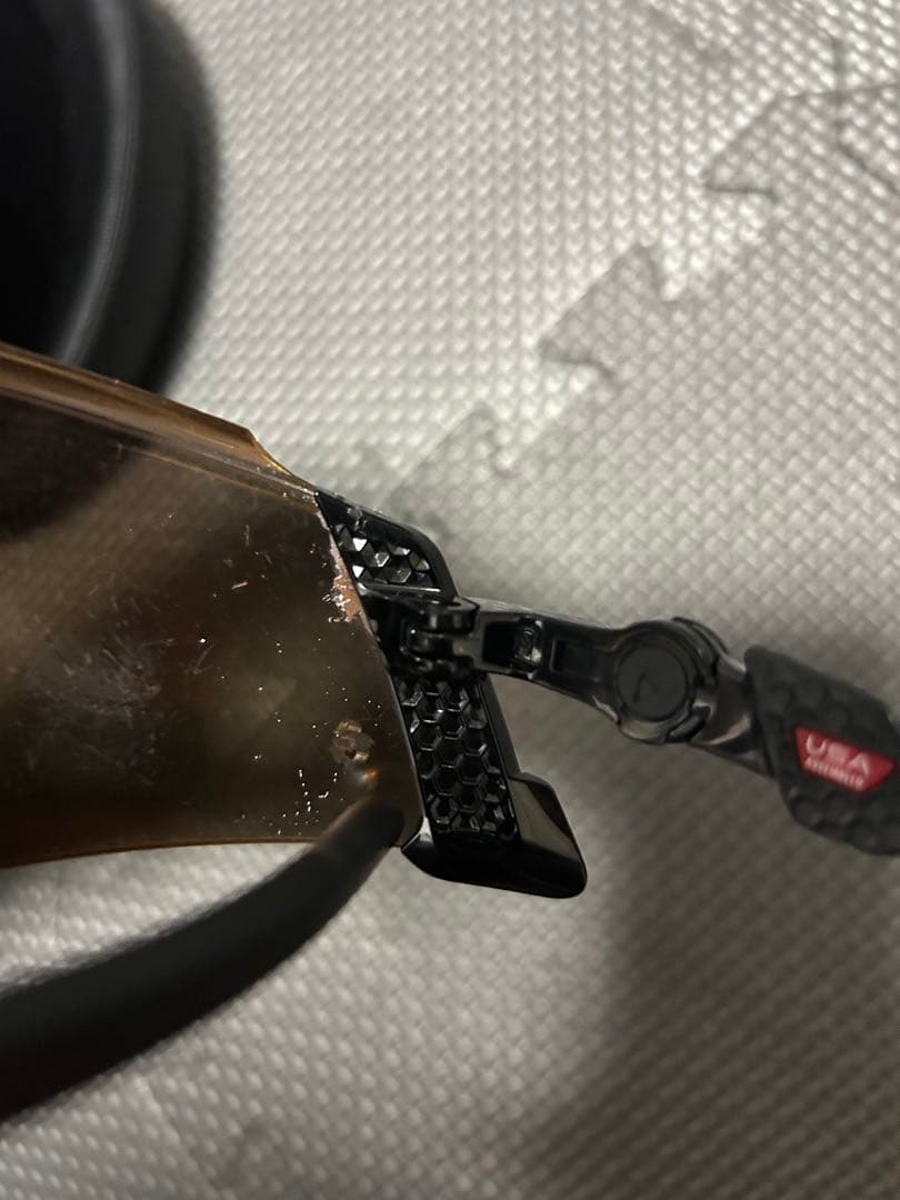 OAKLEYベロケイトサングラス(金）