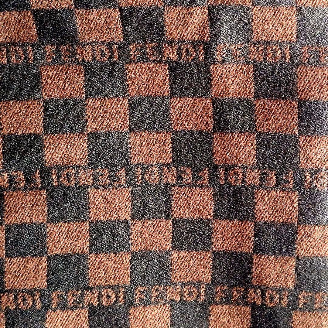 シェリーさん専用 FENDI フェンディ マフラー チェック柄