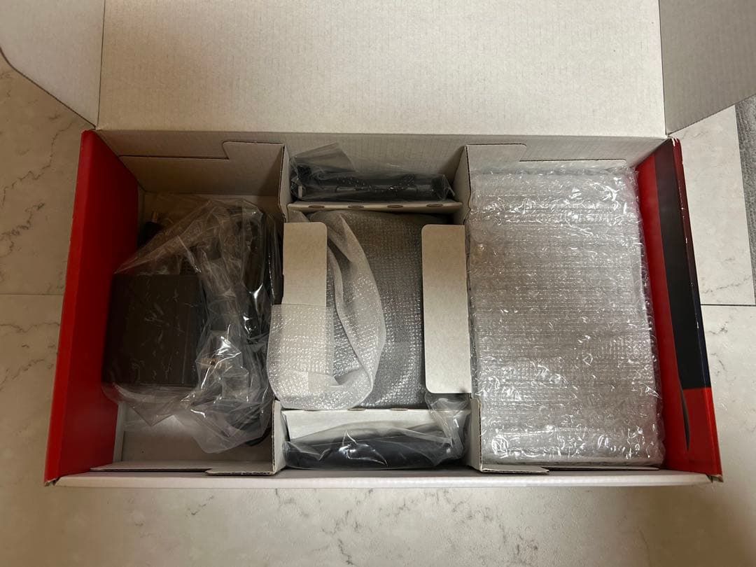 美品 Nintendo Switch 本体 ブラック バッテリー強化モデル