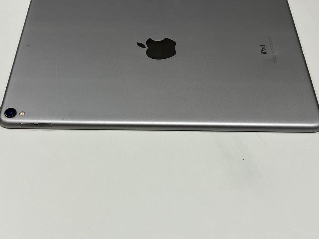 iPad Pro 10.5インチ 256GB シルバー A1701【A987】