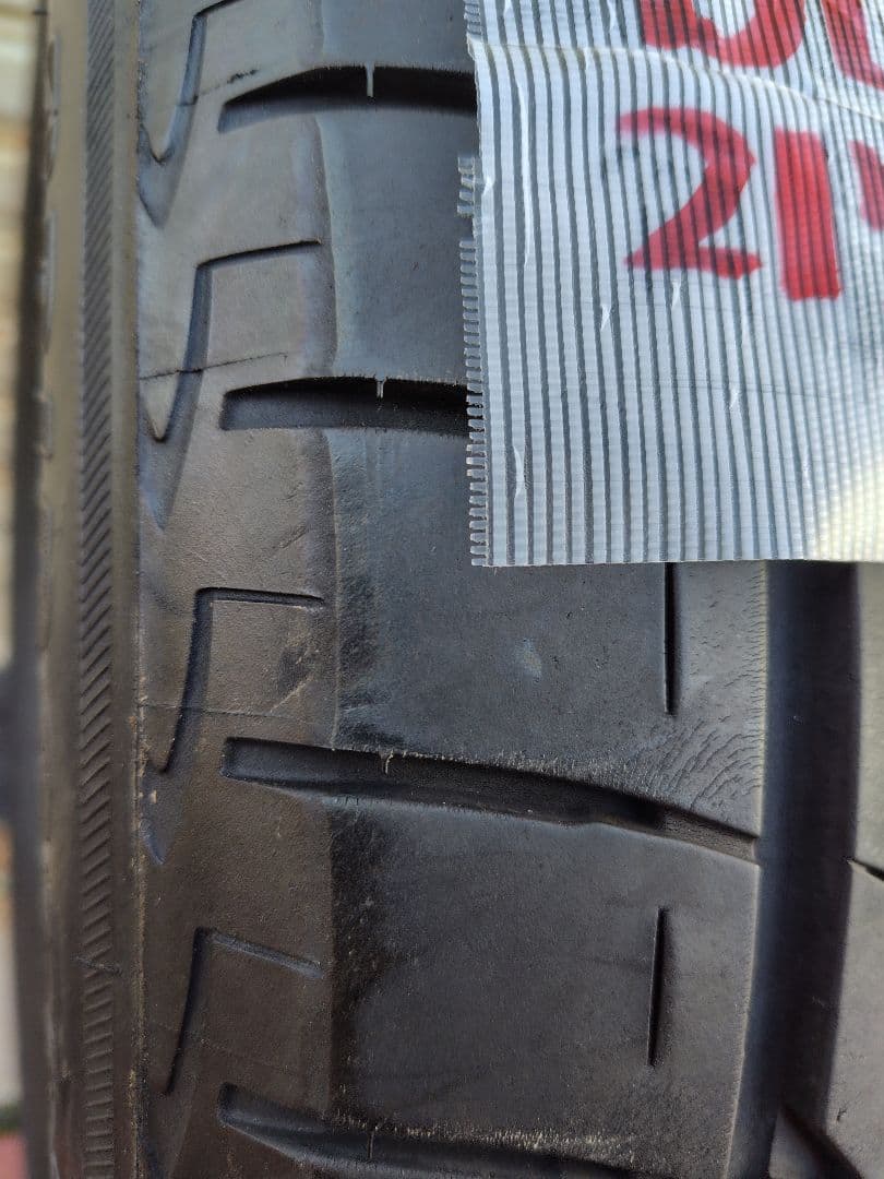 ブリジストン、LUFT.RV2 サマータイヤ 215/60R17 2023年製