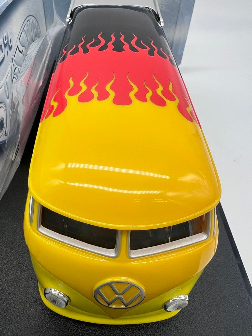 No367 ミニカー1/18箱あり Customized VW Drag Bus