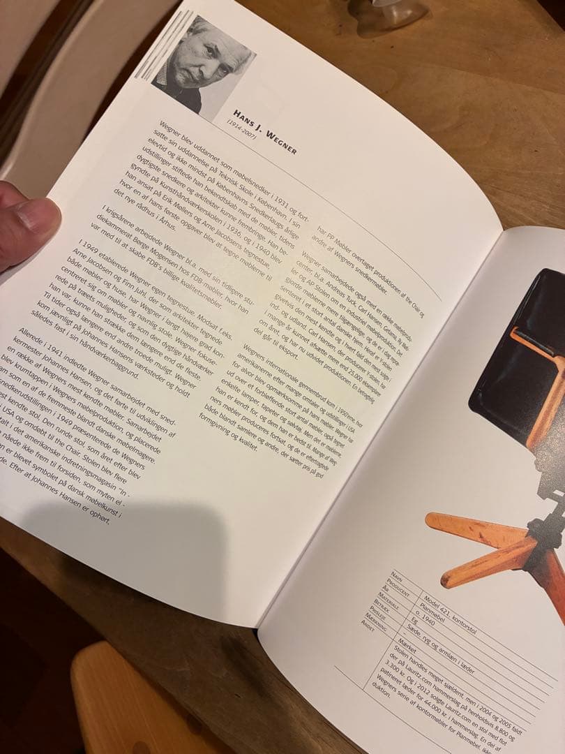 Den store danske møbelguide 第6版