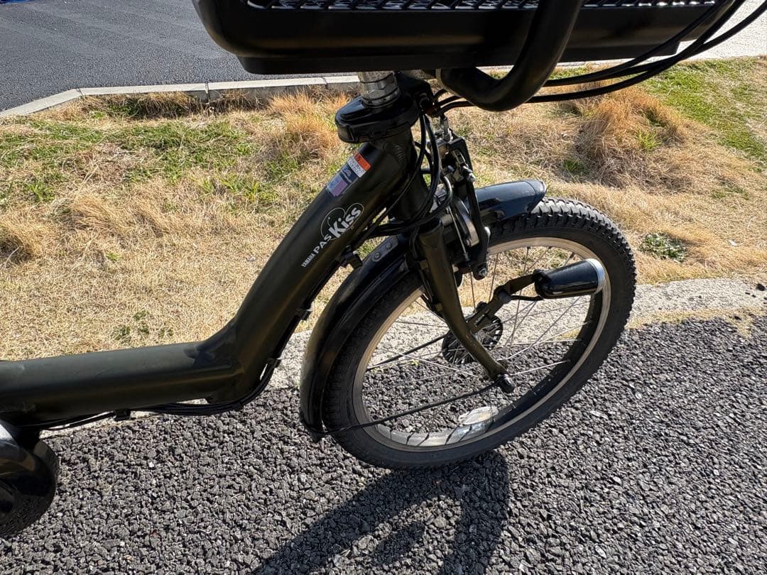 中古20㌅YAMAHA電動アシスト自転車　8.9Ah 大阪　083