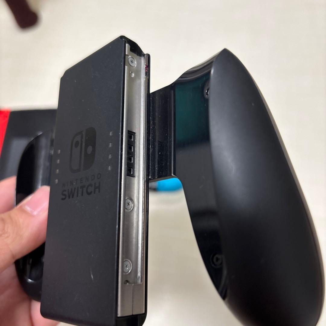 Nintendo Switch 本体のみカラーネオン赤、青