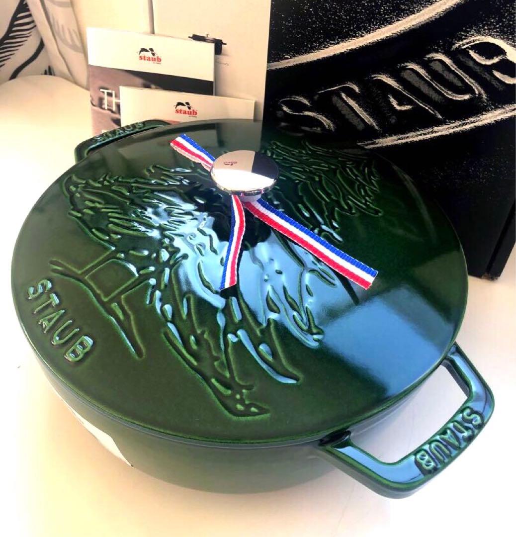 タイムセール【新品】ストウブ クリスマスツリー バジルグリーン 24cm