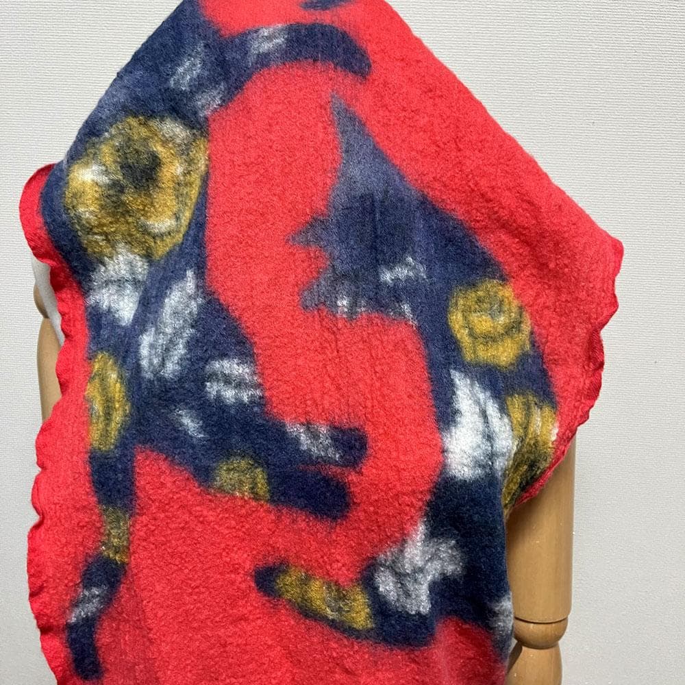 レア INOUI TOOSH イヌイトゥーシュ 猫柄 ウール 縮絨 ストール