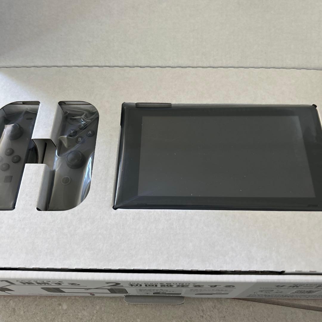 【新品】未使用品！Nintendo Switch 本体 グレーJoy-Con付き