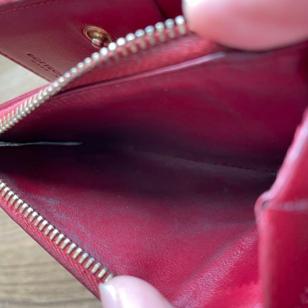 BOTTEGA VENETA 二つ折り財布 レッド　ビッグイントレチャート