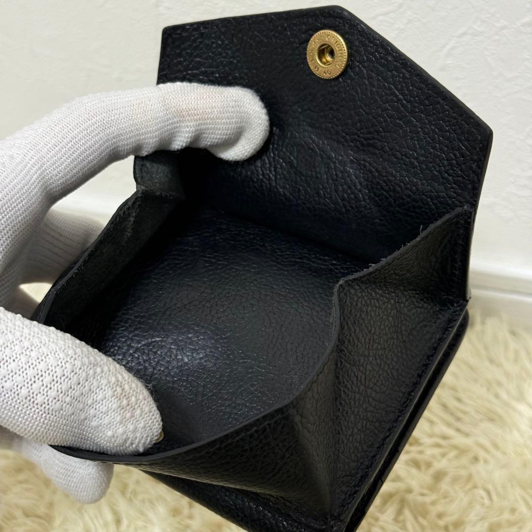 美品✨ イルビゾンテ　ロゴ刻印　金ボタン　二つ折り　財布　現行　ミニウォレット