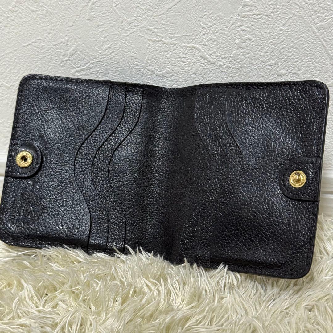 美品✨ イルビゾンテ　ロゴ刻印　金ボタン　二つ折り　財布　現行　ミニウォレット