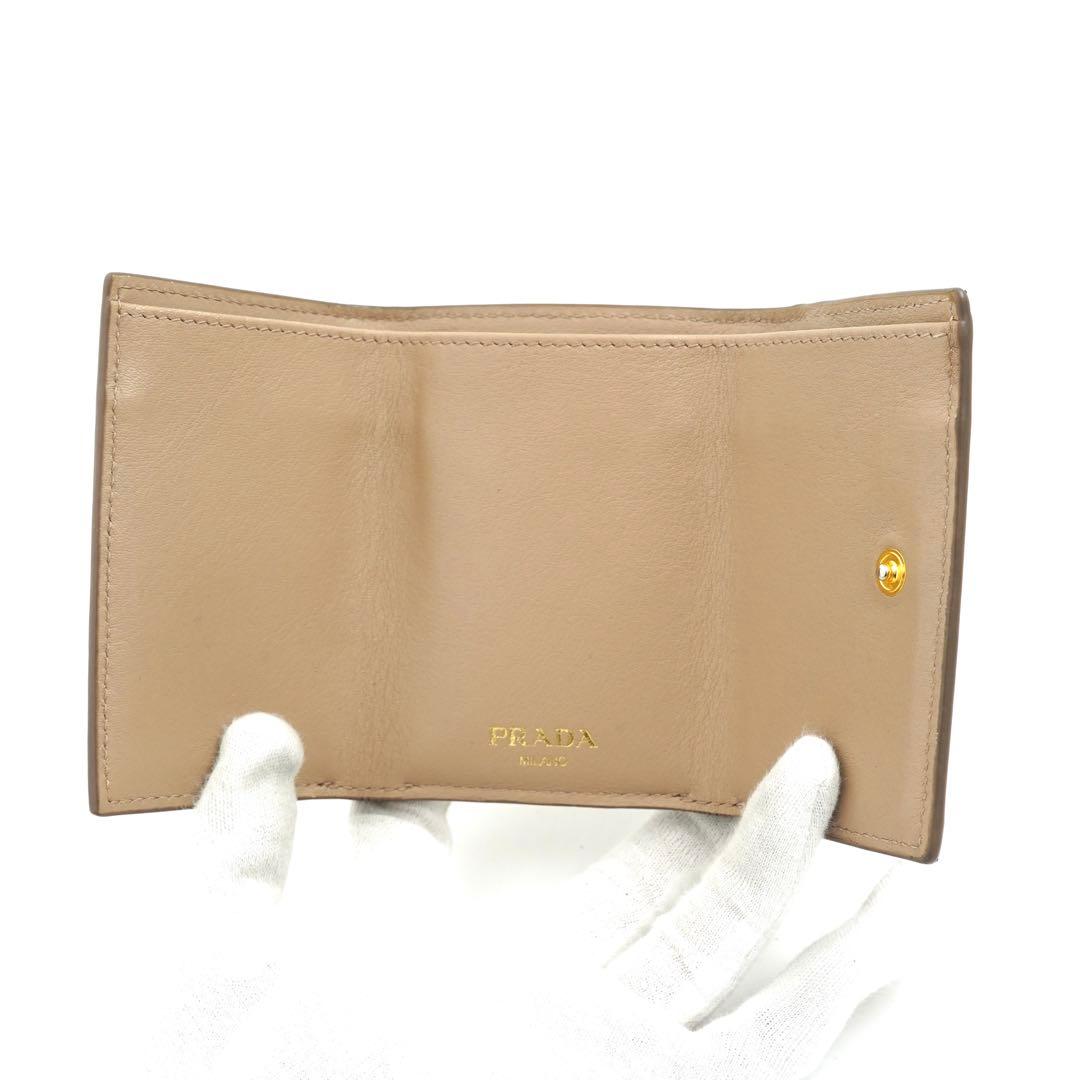 ✨未使用展示品・箱保証書付き✨　PRADA ミニ財布　ヴィッテロムーブ　三つ折り